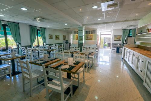 Albergo Marina - image 5