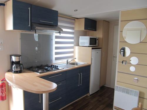 virtuve, Camping du Mouchet in Lusaka Lešato