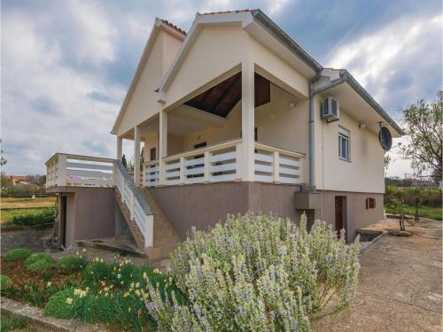  Three-Bedroom Holiday Home in Poljica in 23232 Poljica
