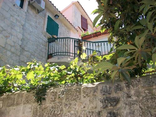  Apartment Trogir 16844b in Trogir