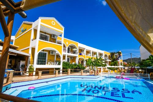 Vanessa Hotel - image 13