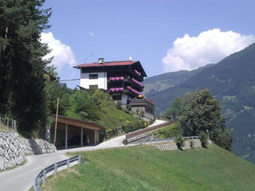 Gästehaus Rieser, Pension in Ried im Zillertal bei Hochfugen