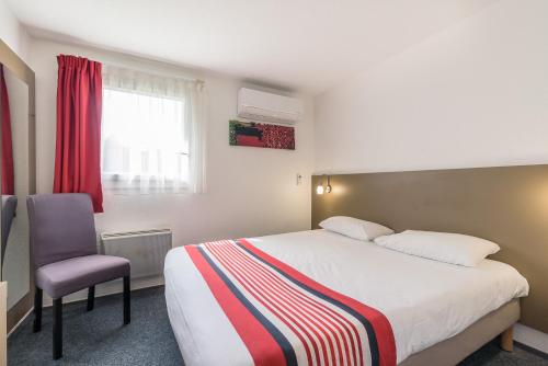 1 double bed, 2 twin beds, 1 bunk bed