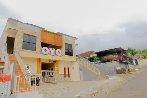 OYO 605 Queen Homestay