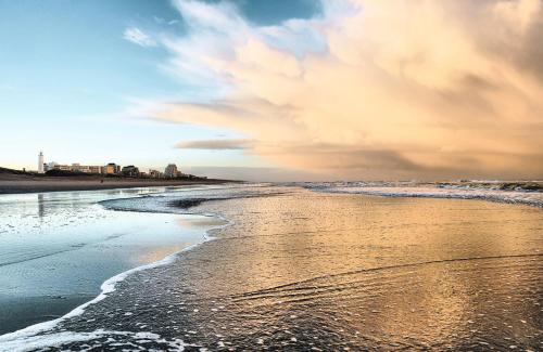 Beach Hotel Noordwijk