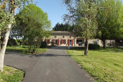 Les Magireaux chambre d'hôte Esclottes