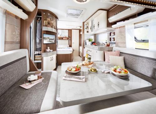 Bergwelt-M - Scheunencamping in โอเบอร์โบเดิน