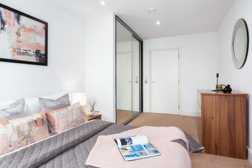 One Bedroom apartment in Aldgate - image 8