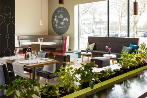Novotel Amsterdam City - image 3