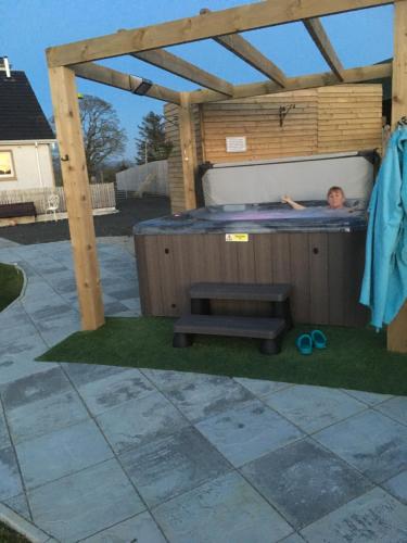 Roe Valley Cottage - LA Spa Hot Tub in 利馬瓦迪