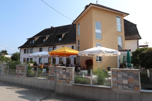 Gasthof zum Kreuz in Neuenburg am Rhein, Deutschland