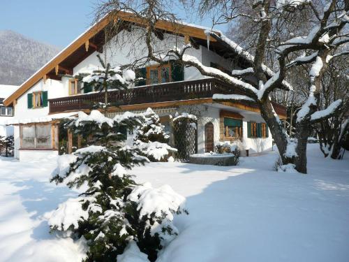 B&B Rottach-Egern - Ferienwohnung Ulrich Wurmser - Bed and Breakfast Rottach-Egern