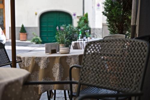 Hotel La Luna - image 12