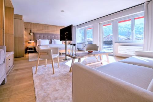 192261031 Schweizerhof Zermatt - a Small Luxury Hotel