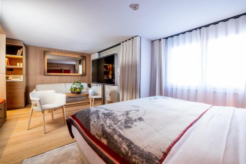192261914 Schweizerhof Zermatt - a Small Luxury Hotel