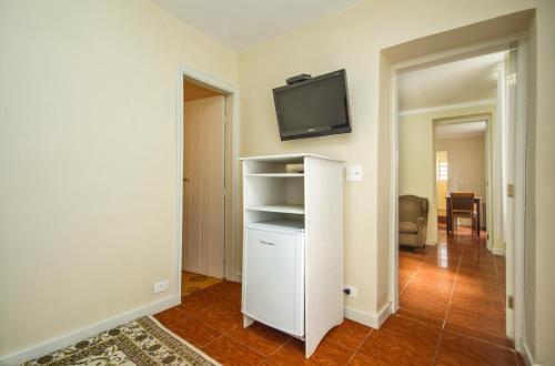 Two-Bedroom Chalet image 8