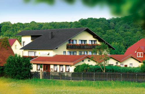 Saaletal Pension & Ferienwohnungen - Bad Bocklet