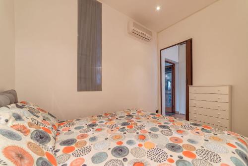 Colosseo & San Clemente Cozy Flat - image 9