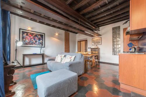 Colosseo & San Clemente Cozy Flat - image 8