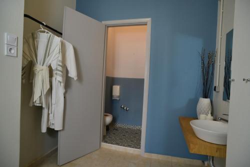 Habit - image 9