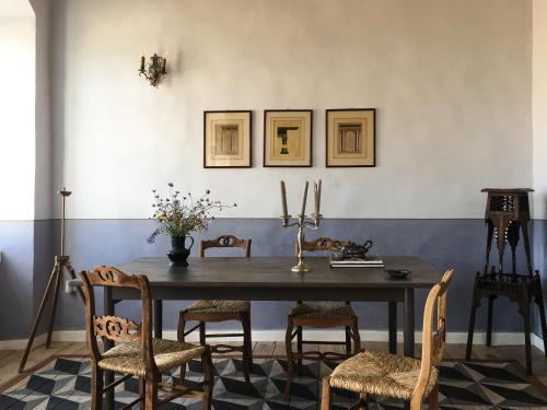  234 Steps in 85600 Symi