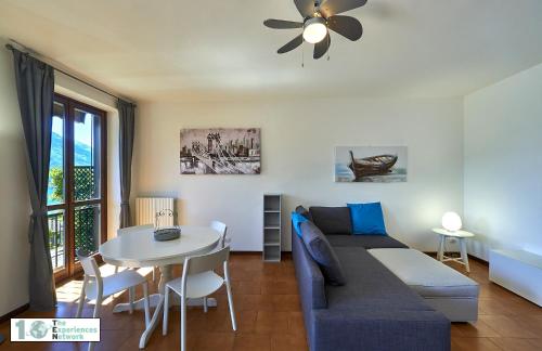 Lake retreat stunning view - image 8