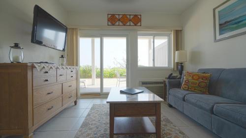 Sea Crest - image 7