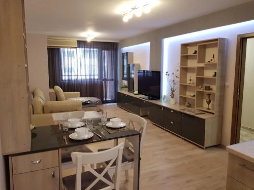 Хепи Апартмънтс - Apartment - Plovdiv