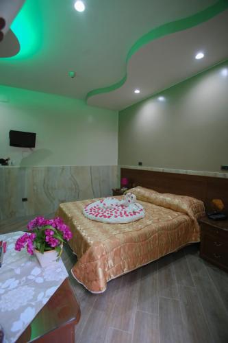 Hotel Iris - image 7