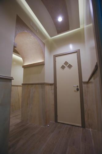 Hotel Iris - image 6
