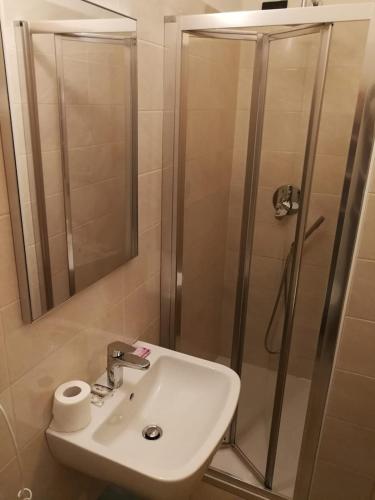 Hotel Siena – Milan, DC