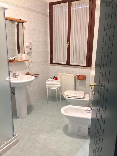 Bathroom, Albergo Italia in Fossalta Di Piave