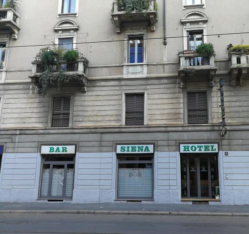 Hotel Siena, Mediolan