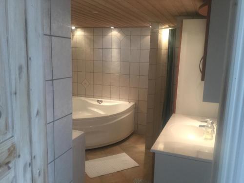 Bathroom, Cozy room in Kolding