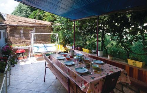  Apartment Karlo in Omiš