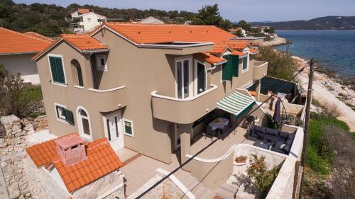 Villa Sea Side