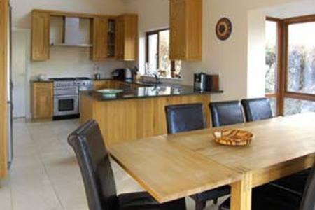 Westport, Co. Mayo - Sleeps 10, Pool Table, ideal holiday base in Newport