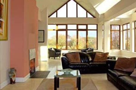 Westport, Co. Mayo - Sleeps 10, Pool Table, ideal holiday base in Newport