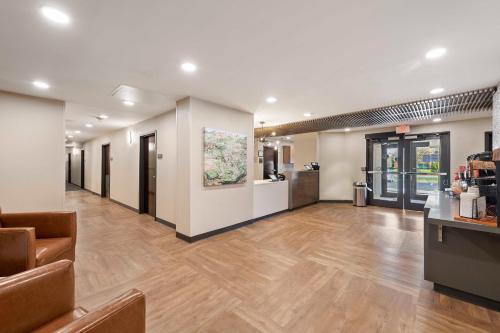 Lobby, Extended Stay America Suites - Charlotte - University Place near UNC Charlotte Botanical Gardens