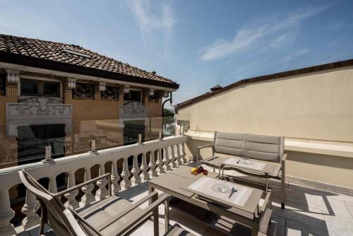 Crocus Apartments - Sirmione