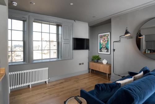 Hiding Space - Trim Street Apartments - image 9