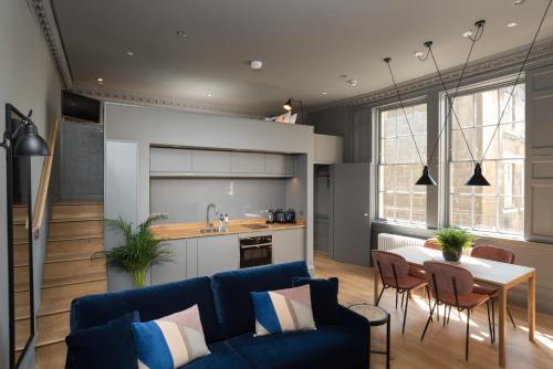 Hiding Space - Trim Street Apartments - image 6