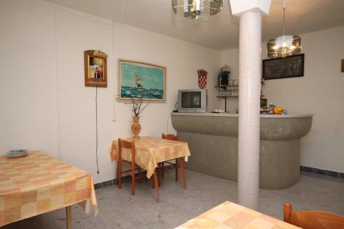 Apartments by the sea Stara Novalja, Pag - 6470