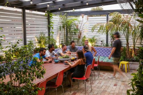 Spinners Hostel – Perth, IL