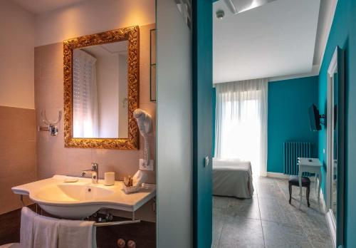 Junior Suite image 5