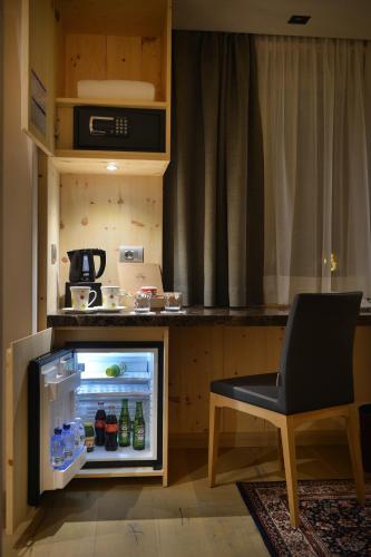 Executive Suite image 3