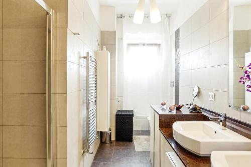 Bari Airport Seaview Apartment