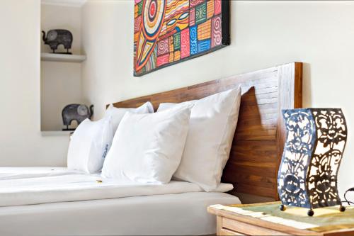 SuperB Luxury Suites