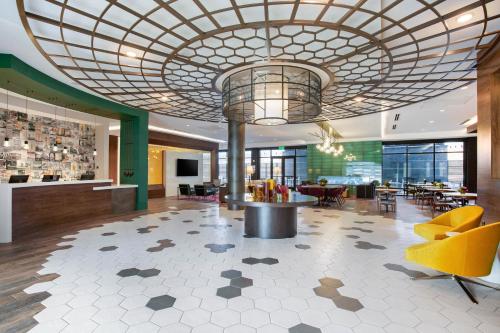 ล็อบบี้, แคมเบรีย โฮเต็ล อารันเดล มิลล์-บีดับเบิลยูไอแอร์พอร์ต (Cambria Hotel Arundel Mills-BWI Airport) in ฮาโนเวอร์ (MD)