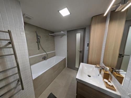 AP10 - Apartments 4U Březinova "Overnight Simply" Booking.com提供写真